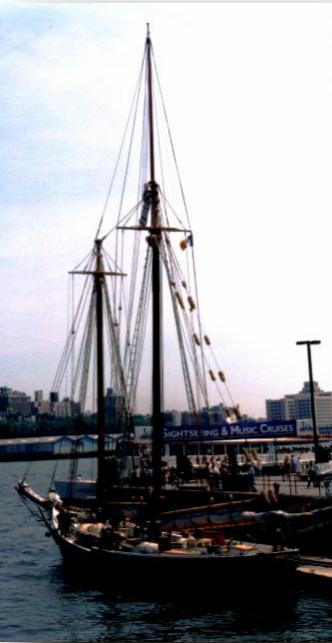 LGH berthed at South Street Seaport Museum